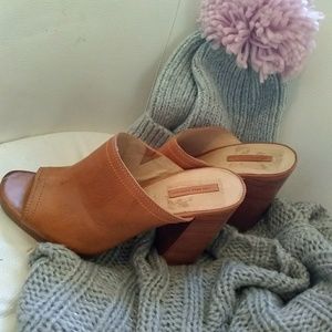 Frye open toe mules ❤️